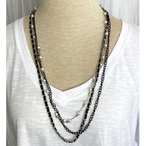 Multi-Layered textured Necklace - Picture 1 of 3